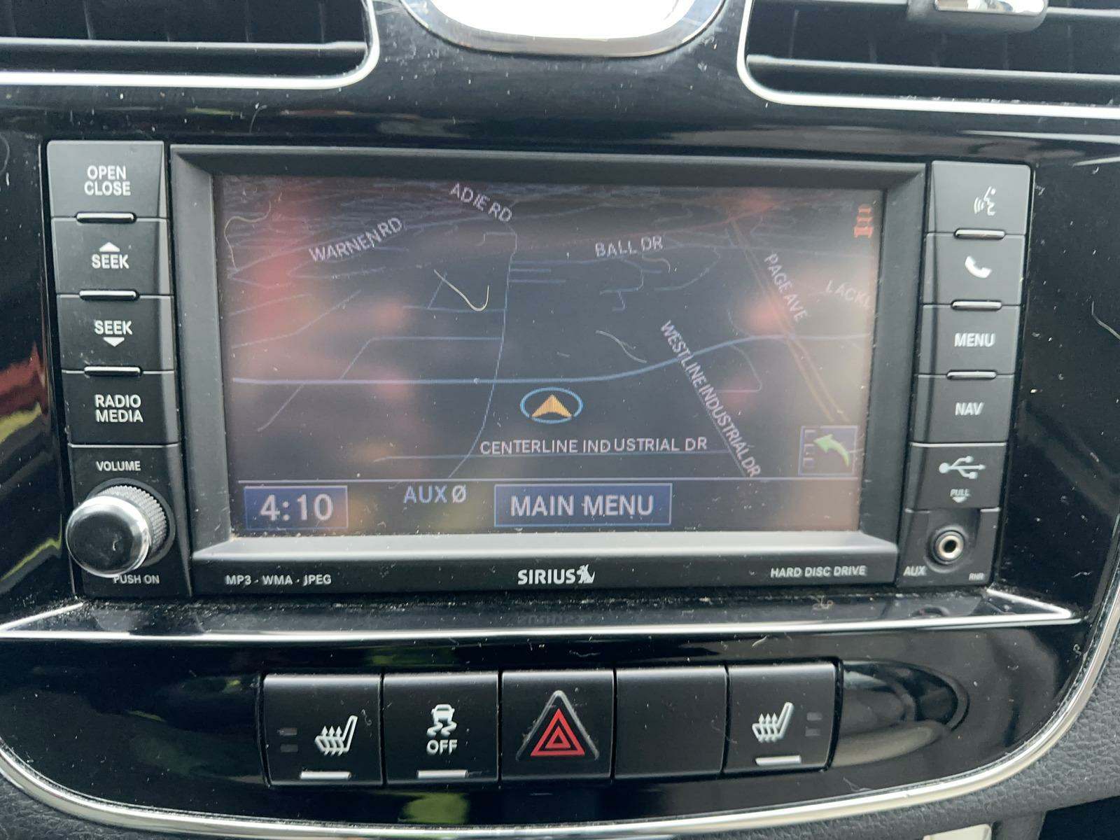 2012 Chrysler 200 Limited FWD