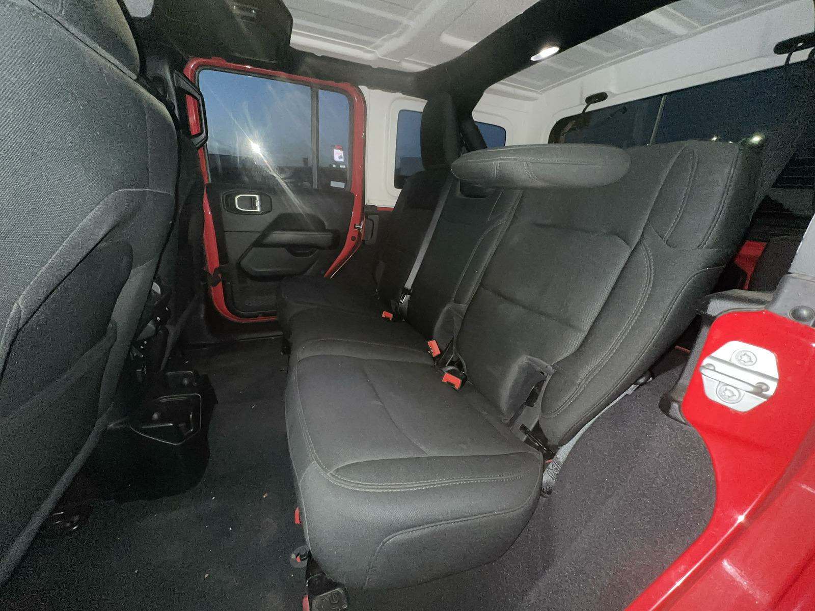 2020 Jeep Wrangler Unlimited Sahara AWD