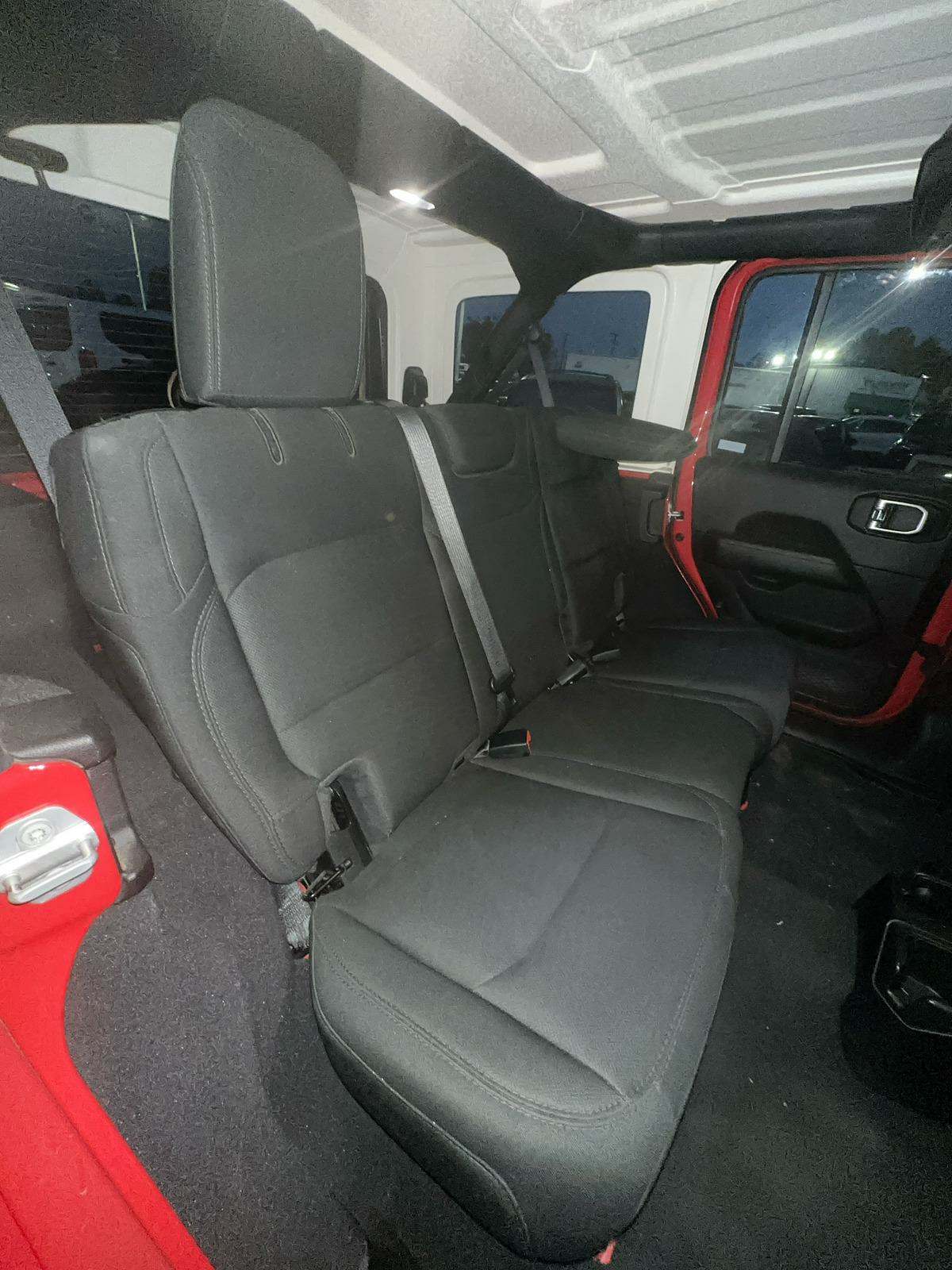 2020 Jeep Wrangler Unlimited Sahara AWD