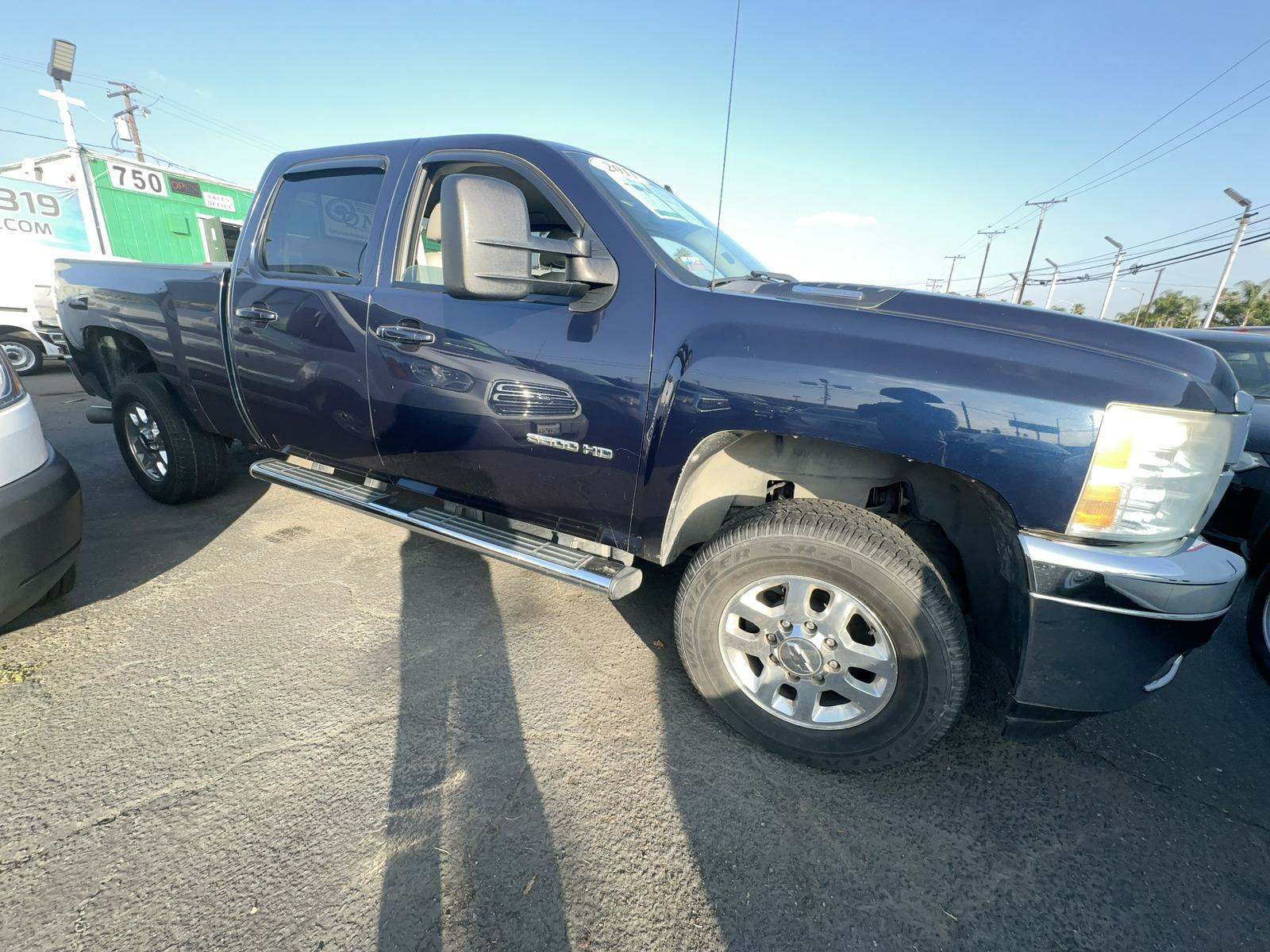 2011 Chevrolet Silverado 3500HD SRW LTZ AWD