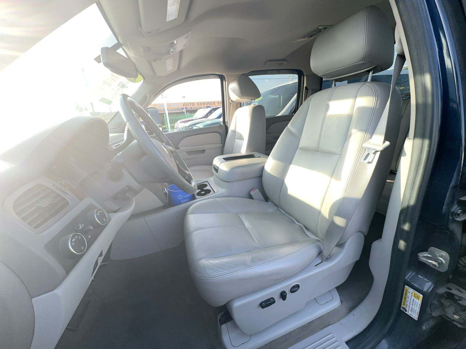 2011 Chevrolet Silverado 3500HD SRW LTZ AWD