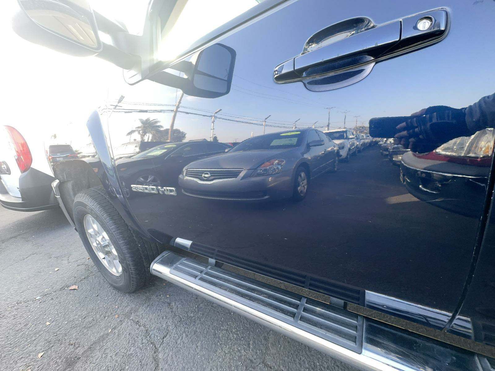 2011 Chevrolet Silverado 3500HD SRW LTZ AWD