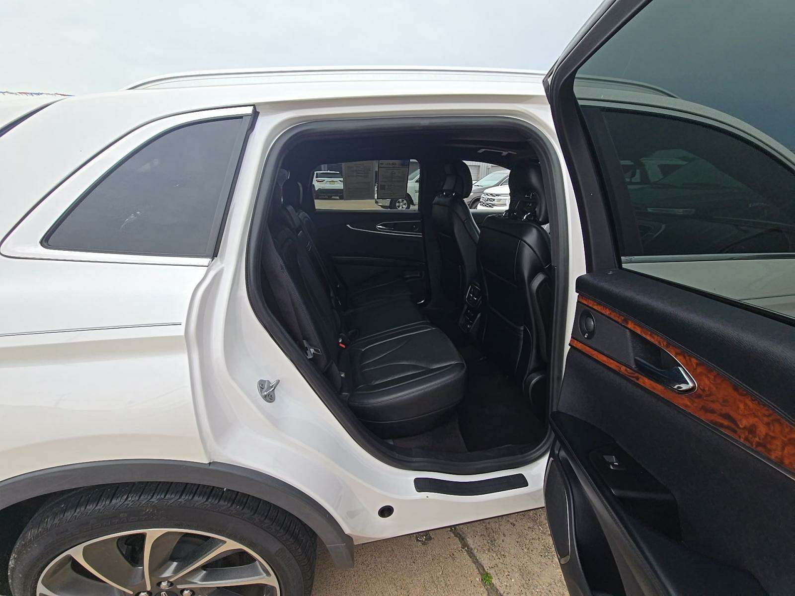 2019 Lincoln Nautilus Reserve FWD