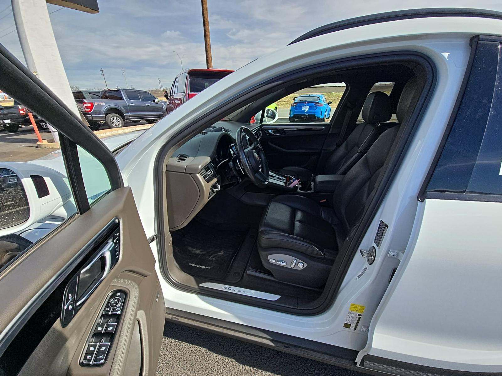 2022 Porsche Macan S AWD