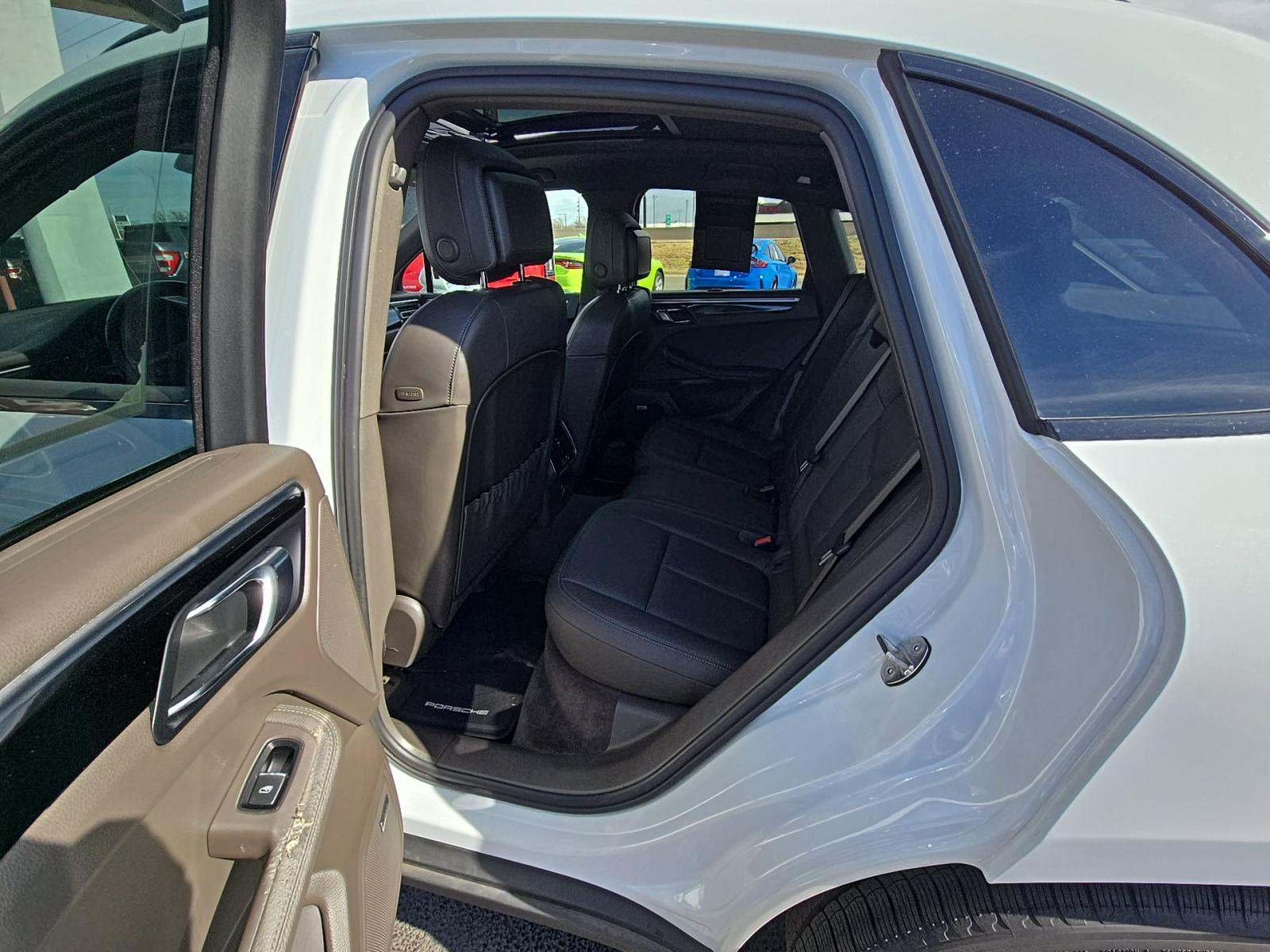 2022 Porsche Macan S AWD