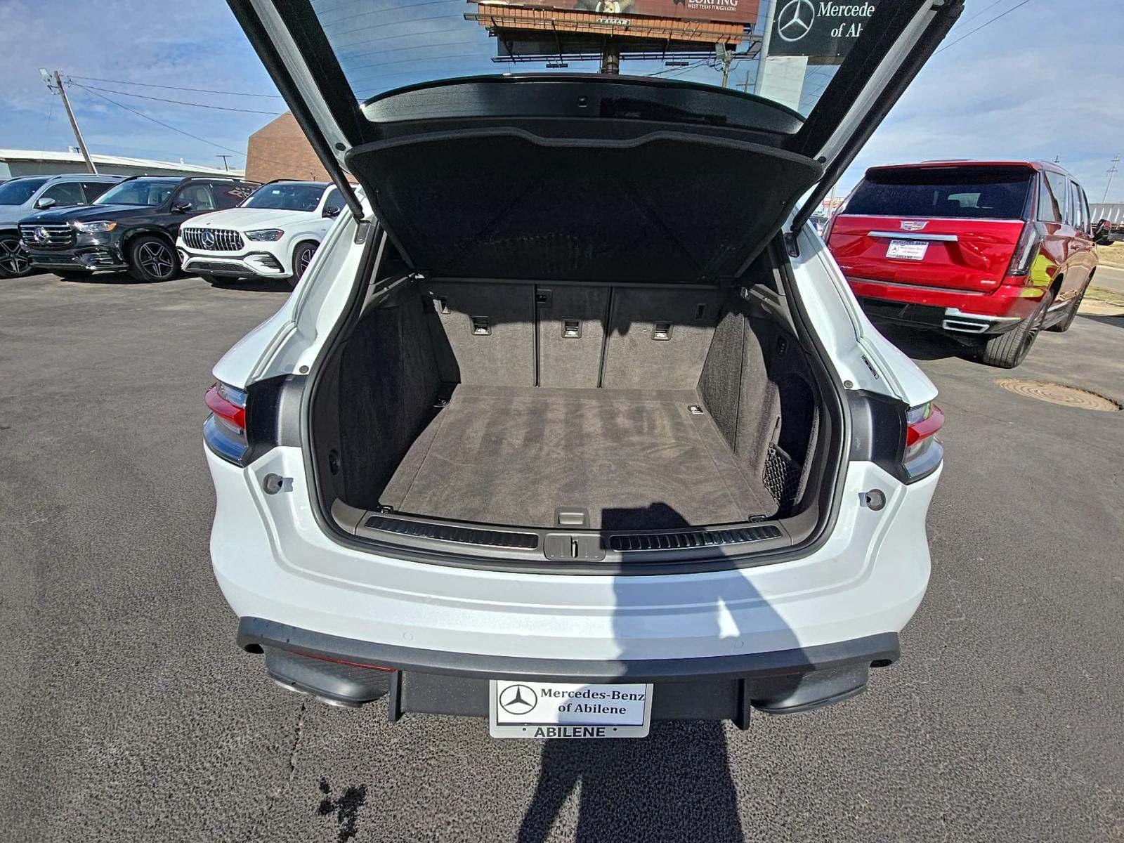 2022 Porsche Macan S AWD