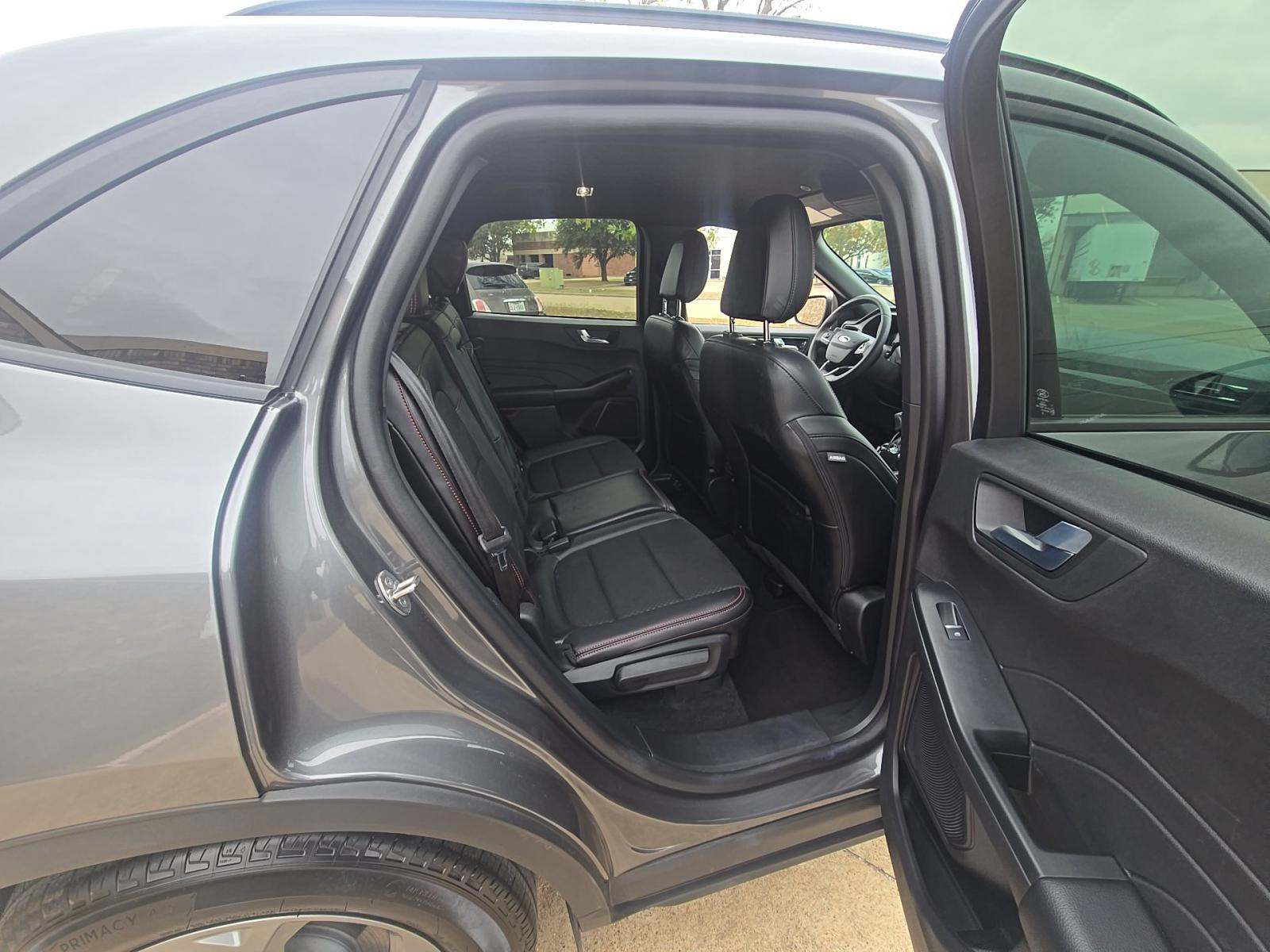 2025 Ford Escape ST-Line FWD