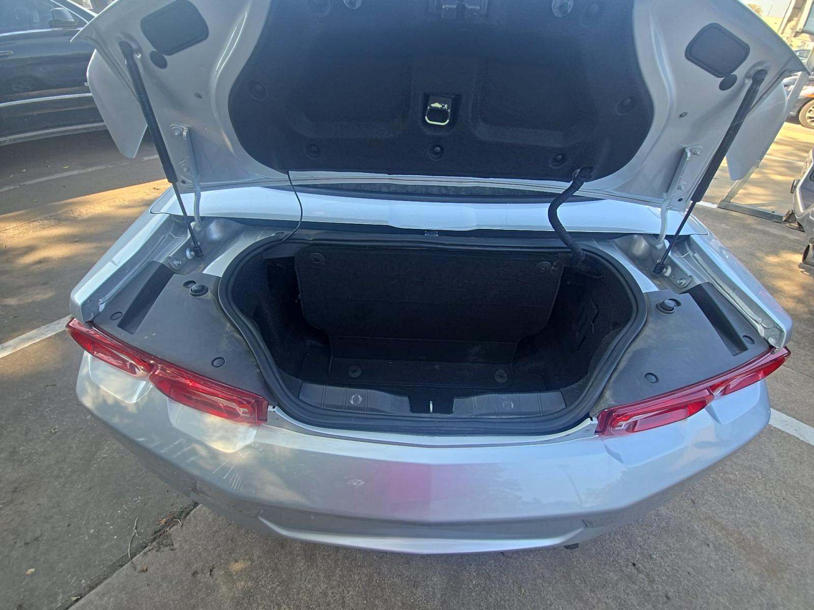 2019 Chevrolet Camaro 1LT RWD