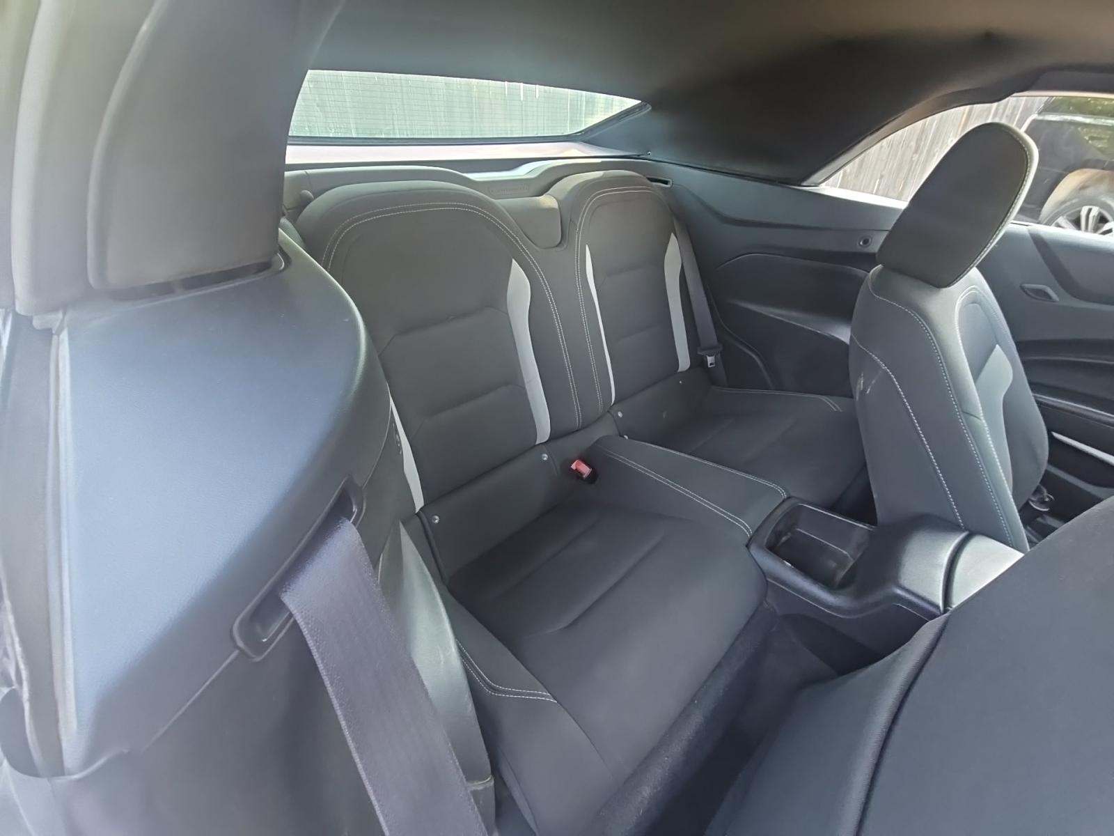 2019 Chevrolet Camaro 1LT RWD