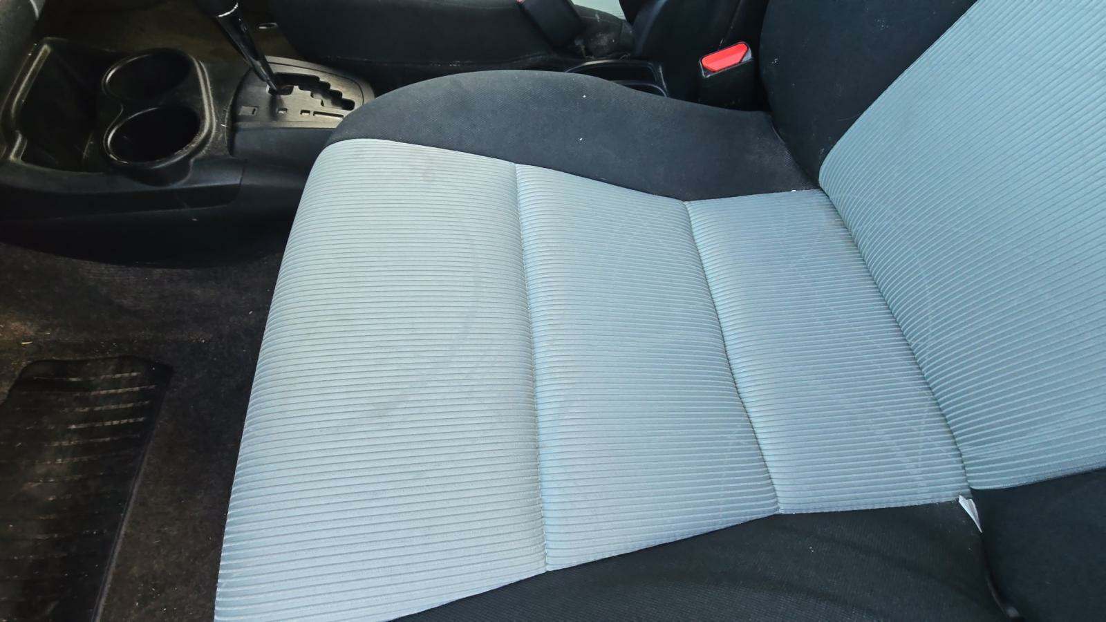 2016 Toyota Prius c Persona Series FWD