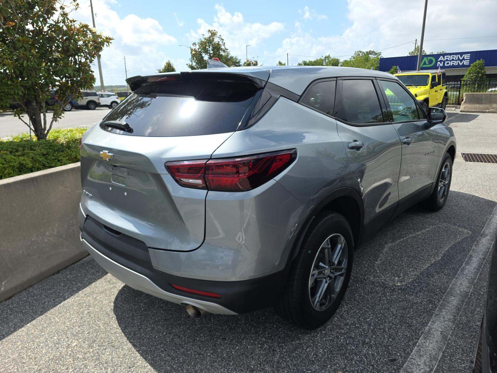 CHEVROLET BLAZER - 3