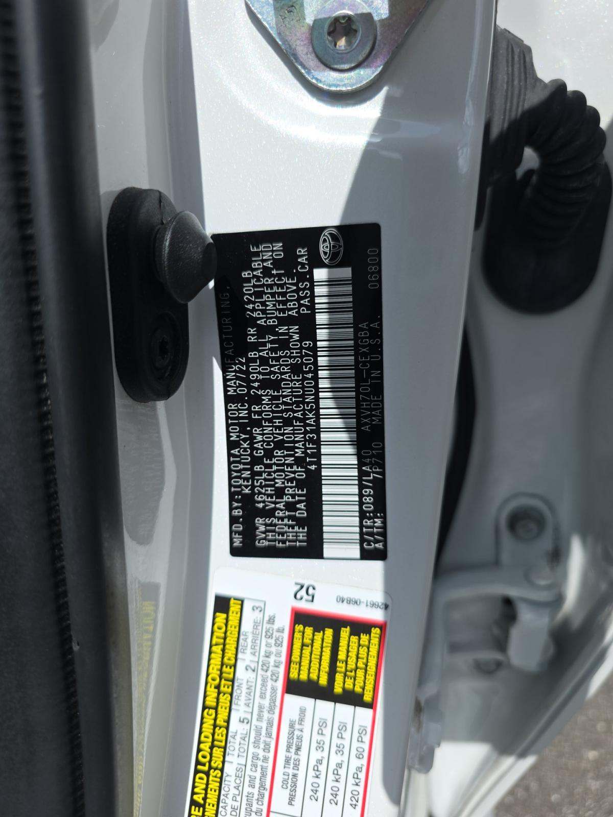 2022 Toyota Camry Hybrid XLE FWD