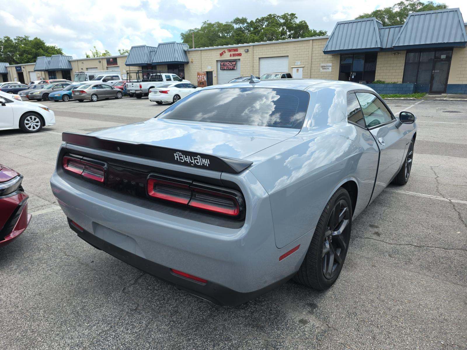 2022 Dodge Challenger R/T RWD