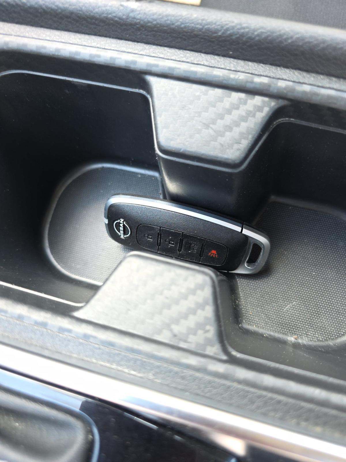 NISSAN SENTRA - 8