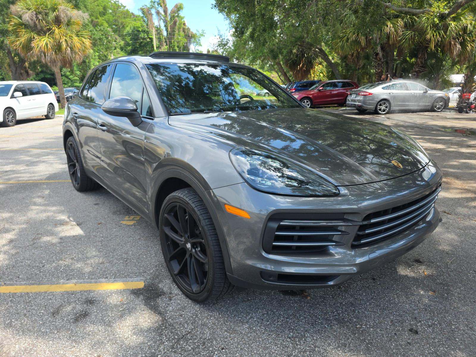 PORSCHE CAYENNE - 4