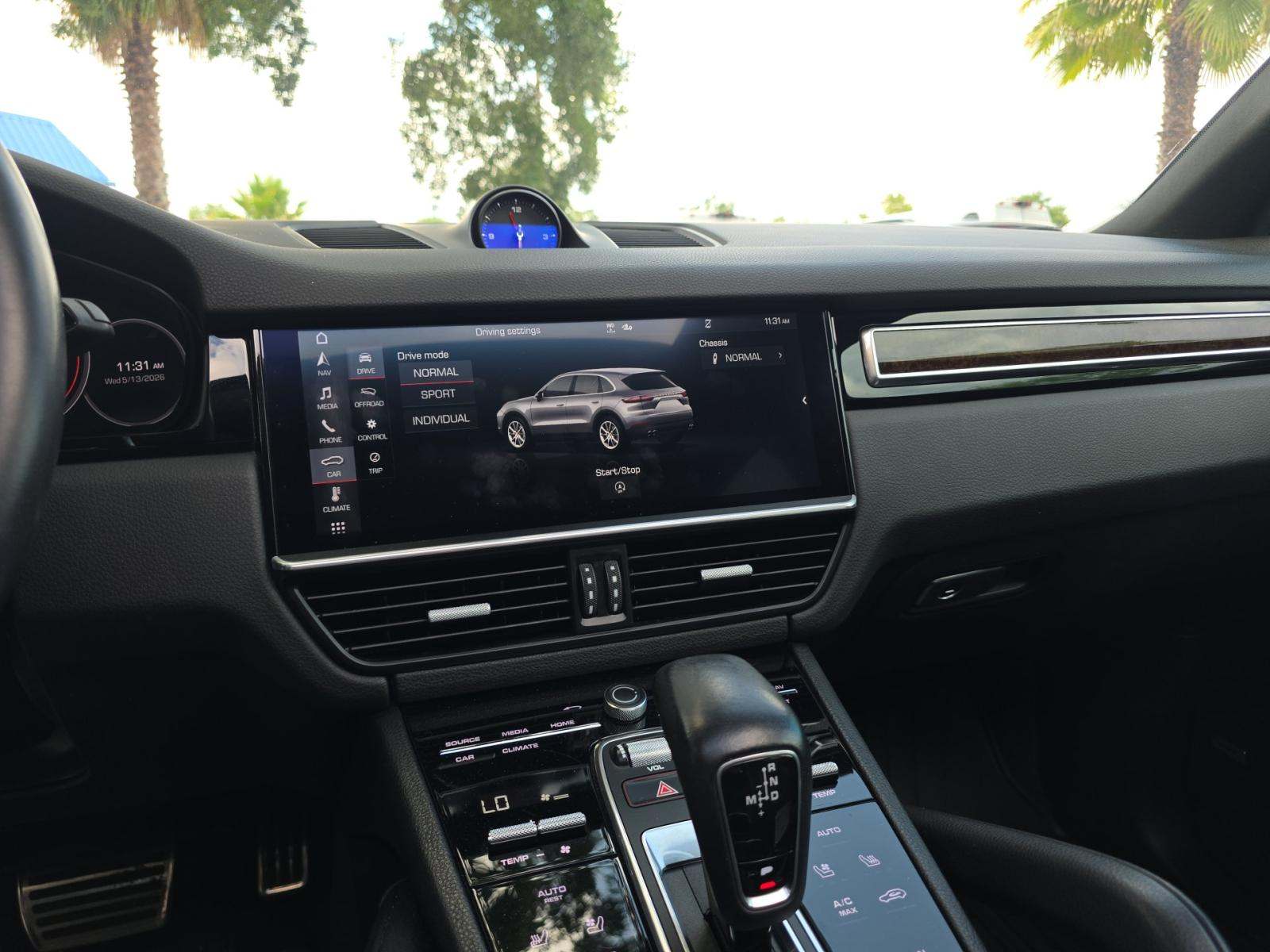 PORSCHE CAYENNE - 10