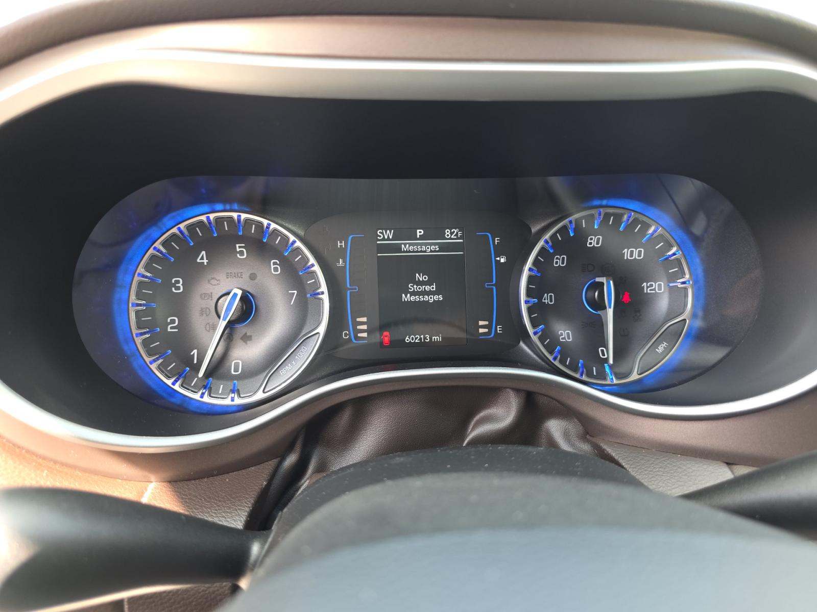 CHRYSLER VOYAGER - 9