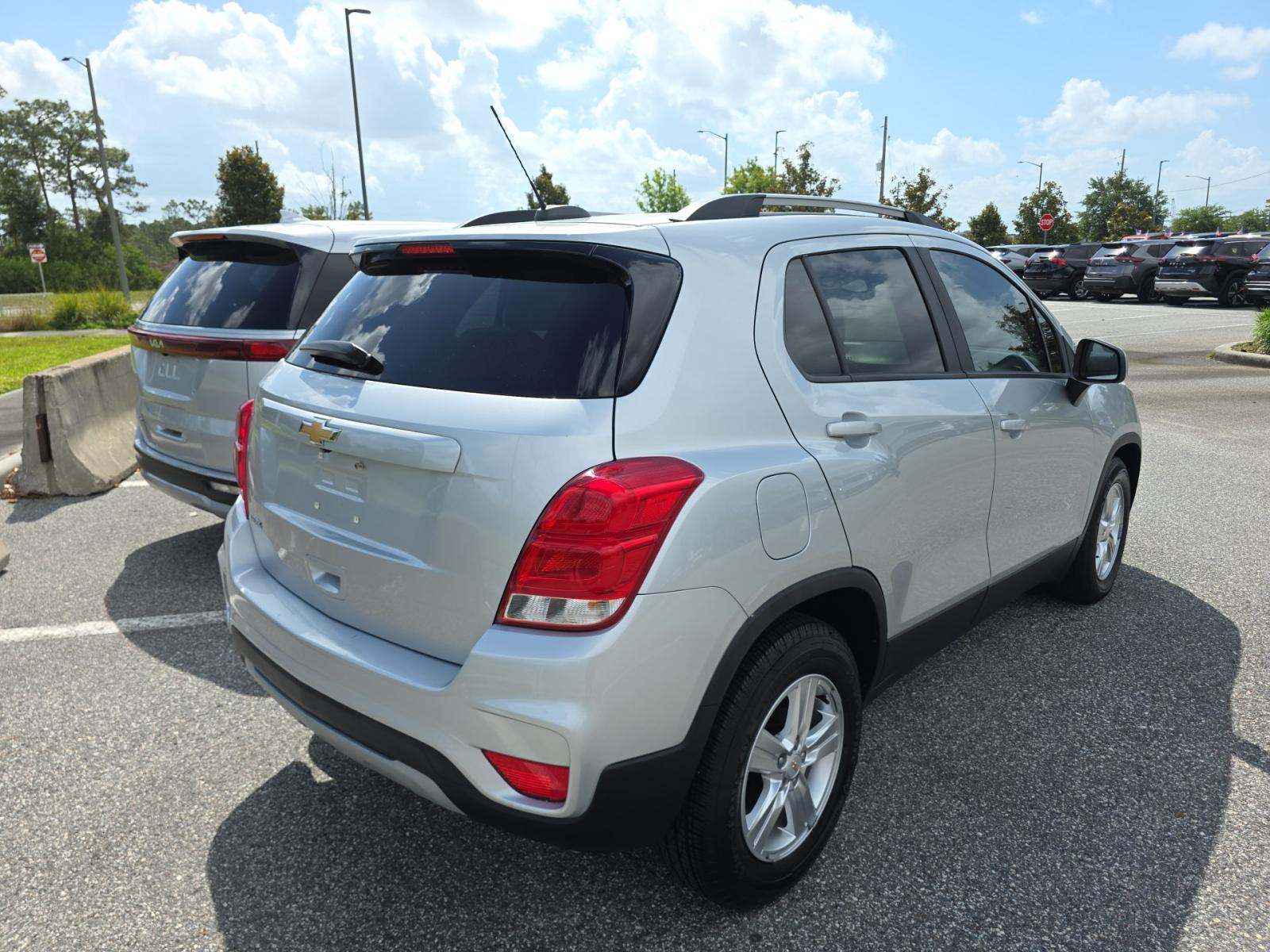 CHEVROLET TRAX - 3