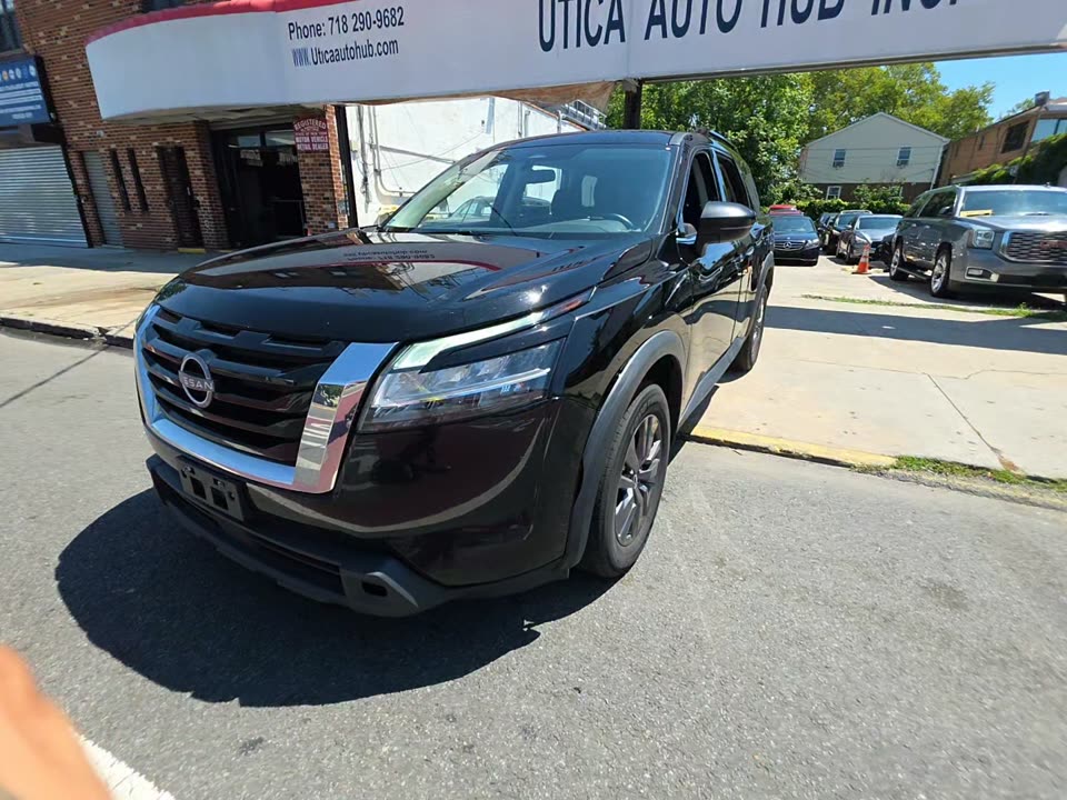 2022 Nissan Pathfinder SV AWD