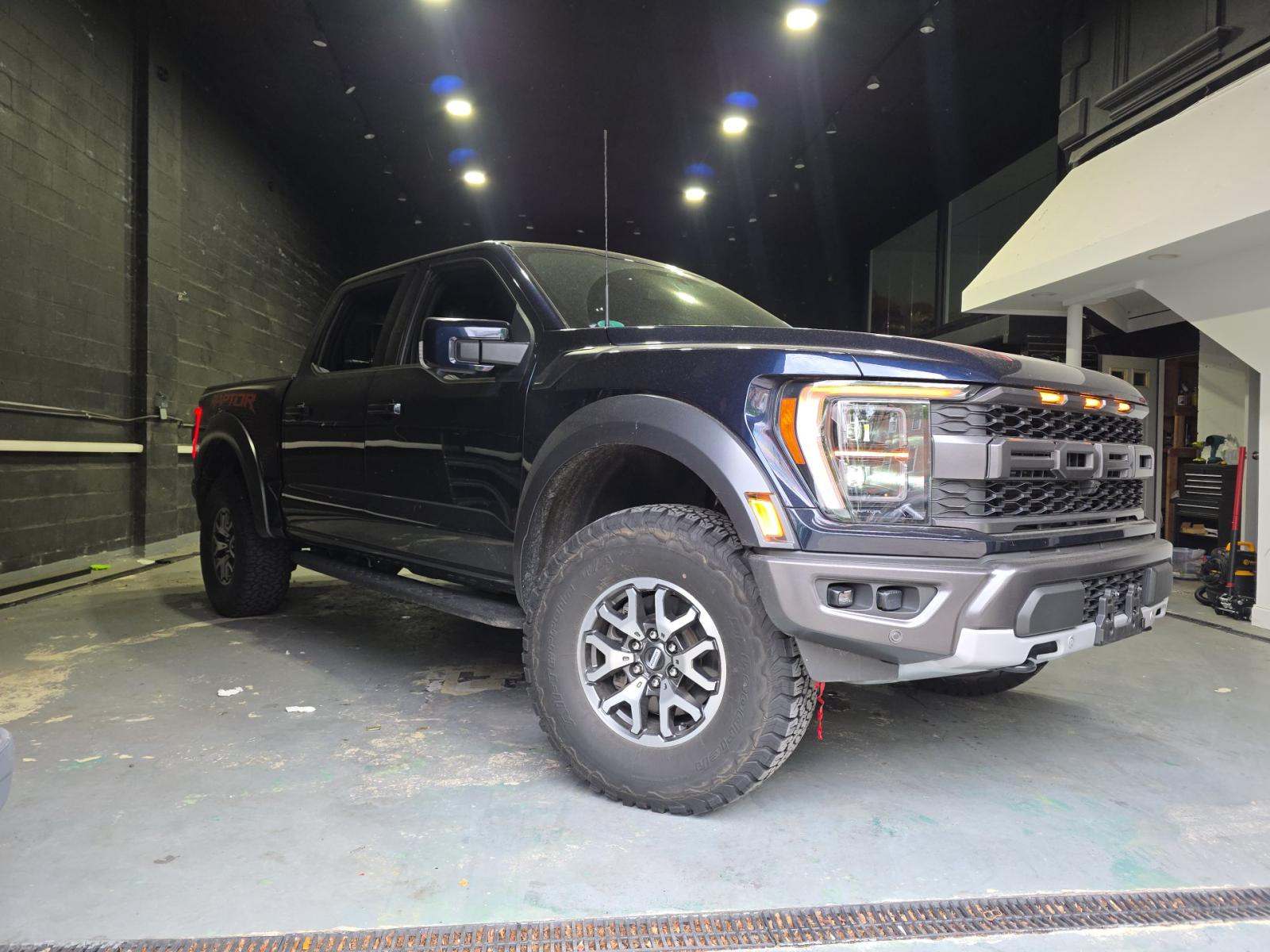 FORD F-150 - 4