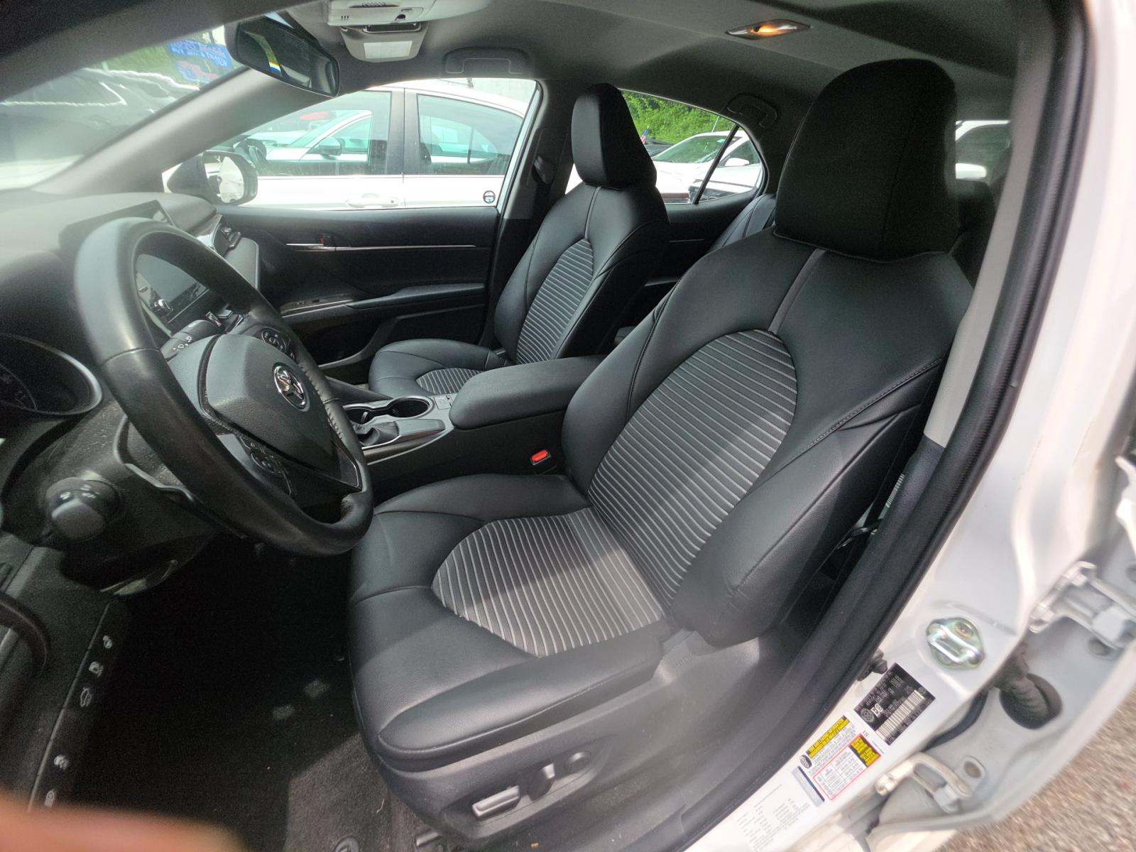 2023 Toyota Camry SE FWD