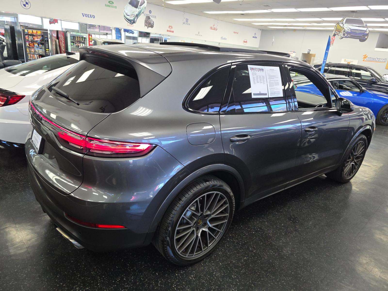PORSCHE CAYENNE - 3
