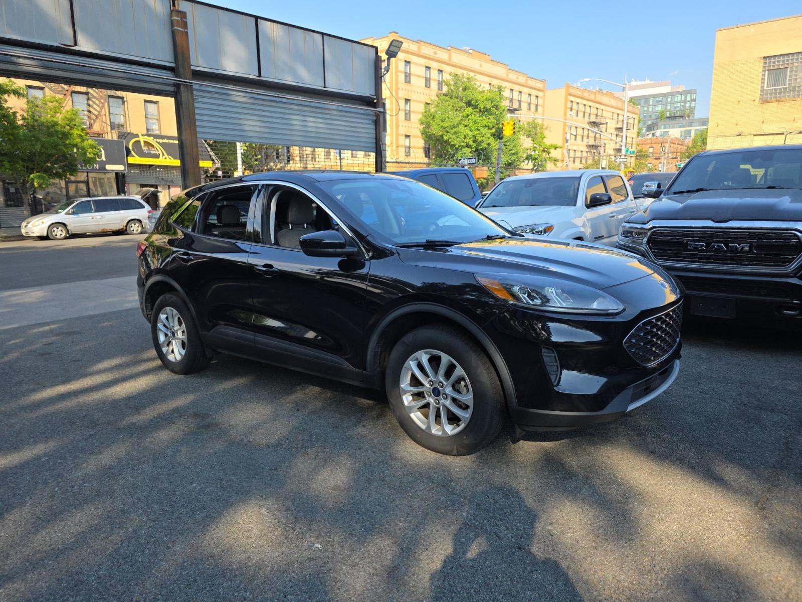 FORD ESCAPE - 4