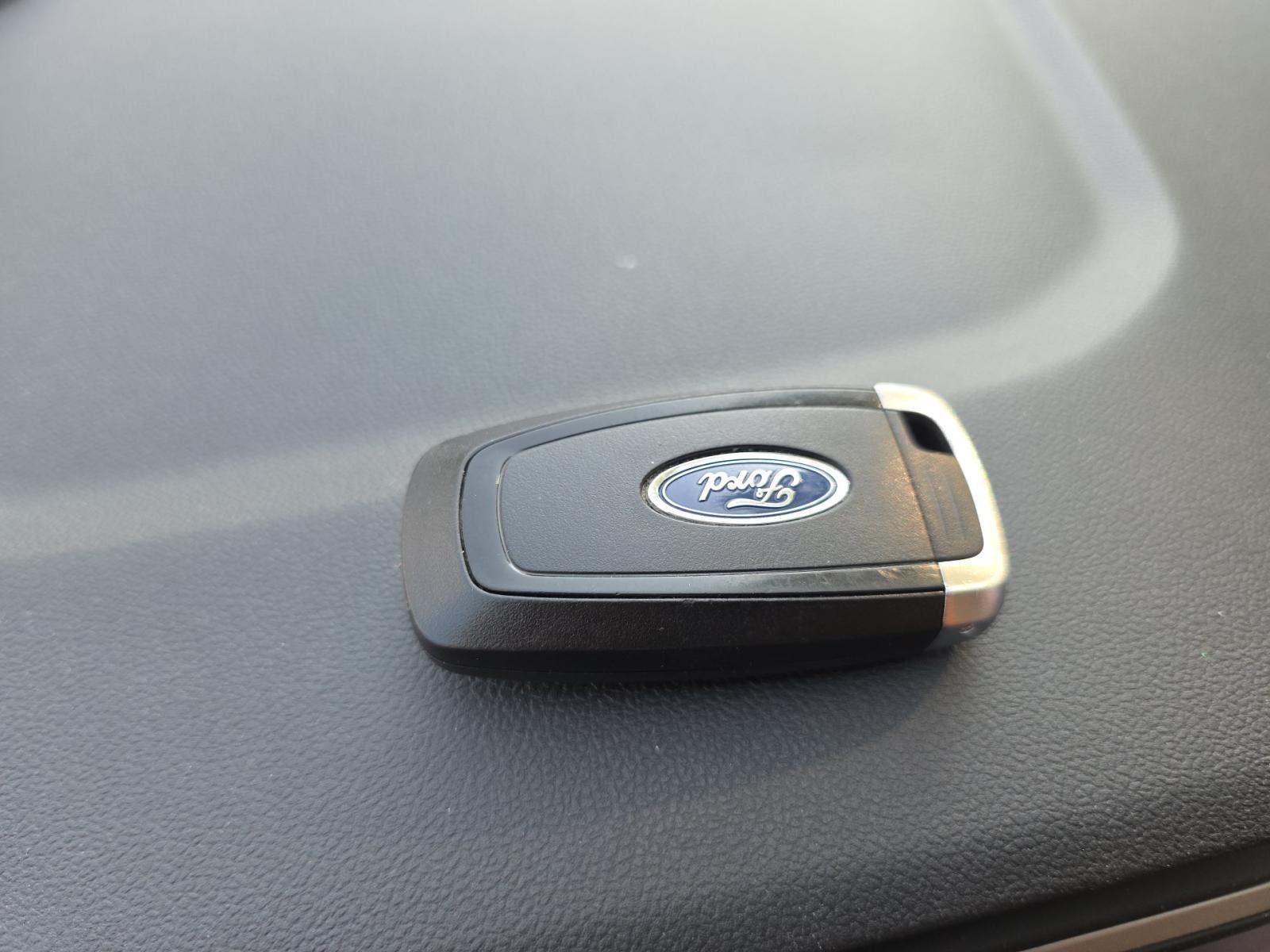 FORD ESCAPE - 8