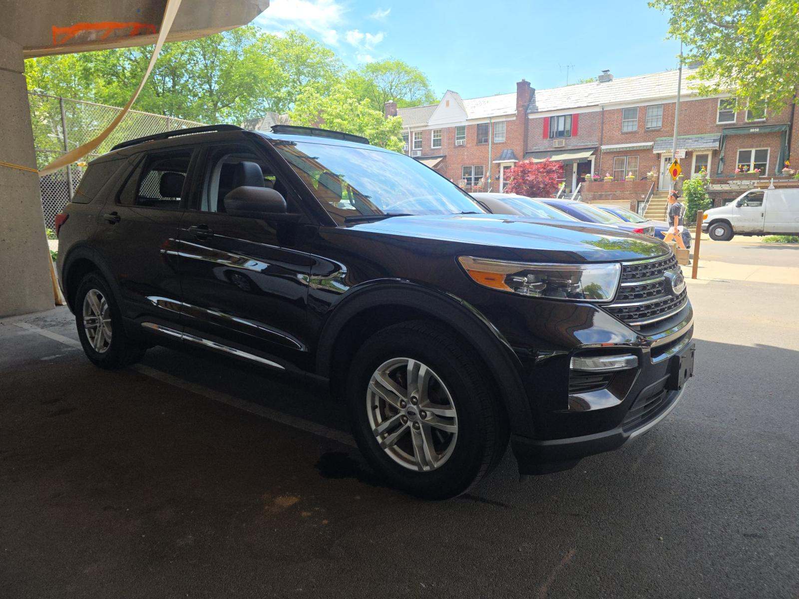 FORD EXPLORER - 4