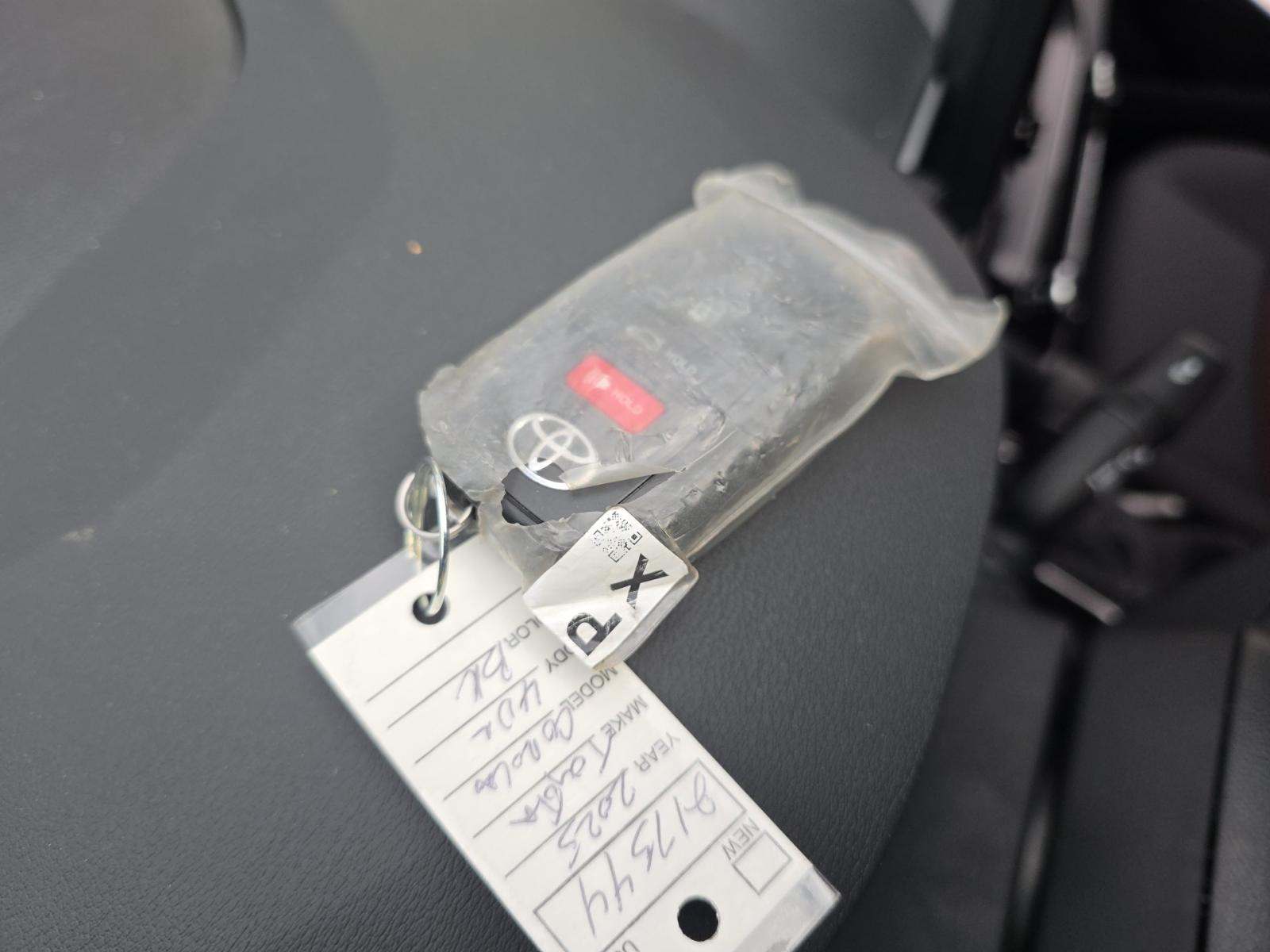 2025 Toyota Corolla SE FWD