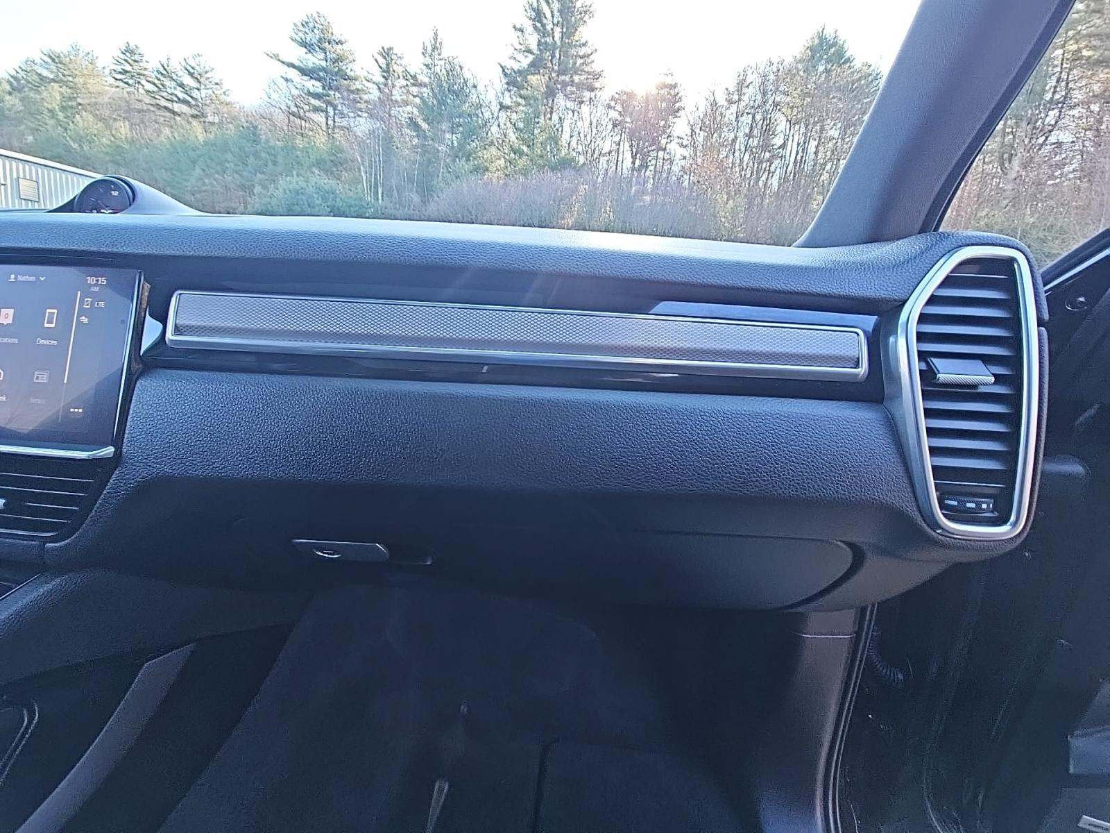 2023 Porsche Cayenne Platinum Edition AWD