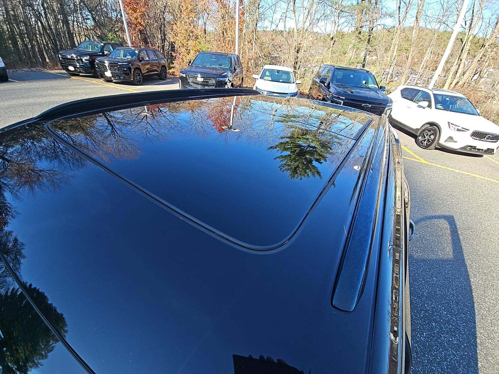 2023 Porsche Cayenne Platinum Edition AWD