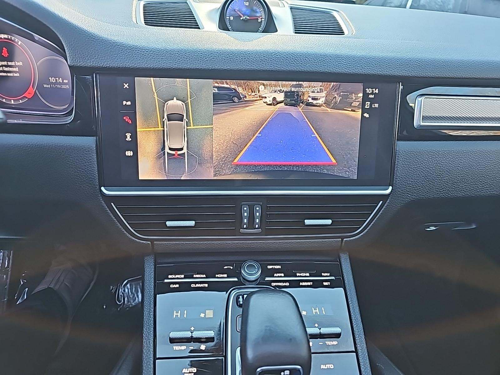 2023 Porsche Cayenne Platinum Edition AWD