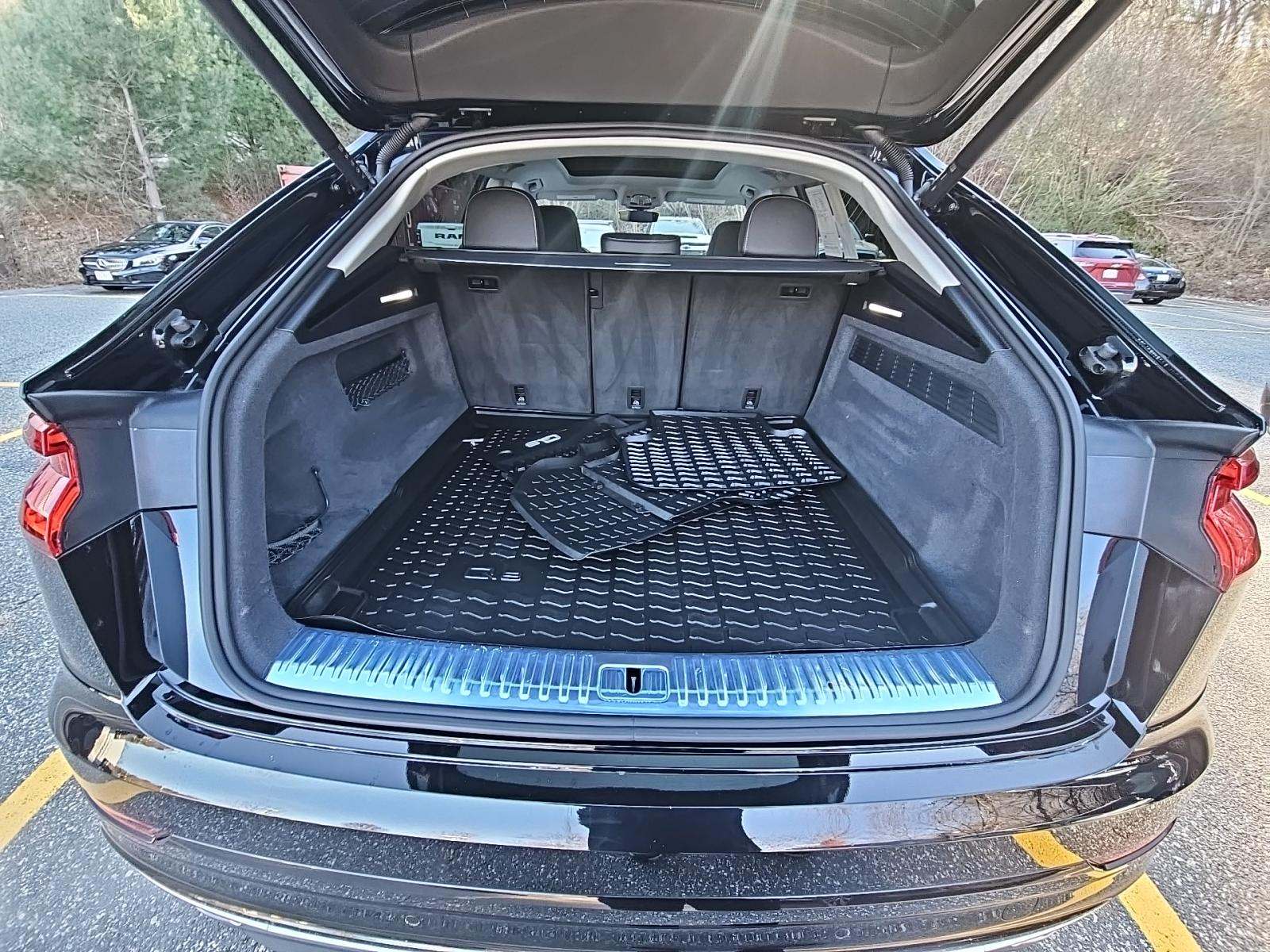 2023 Audi Q8 Premium Plus AWD