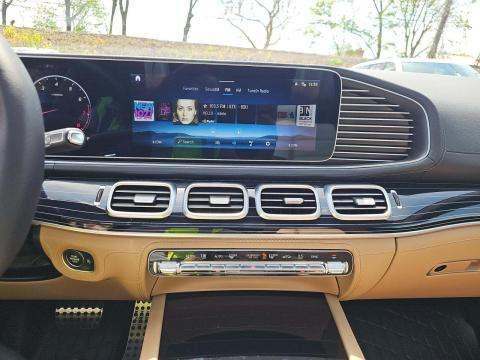 MERCEDES-BENZ GLS - 10