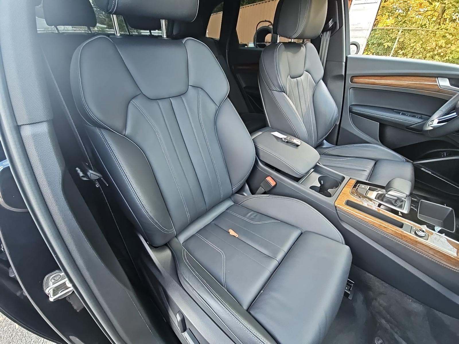 2024 Audi Q5 e Plug-In Hybrid S line Premium Plus AWD