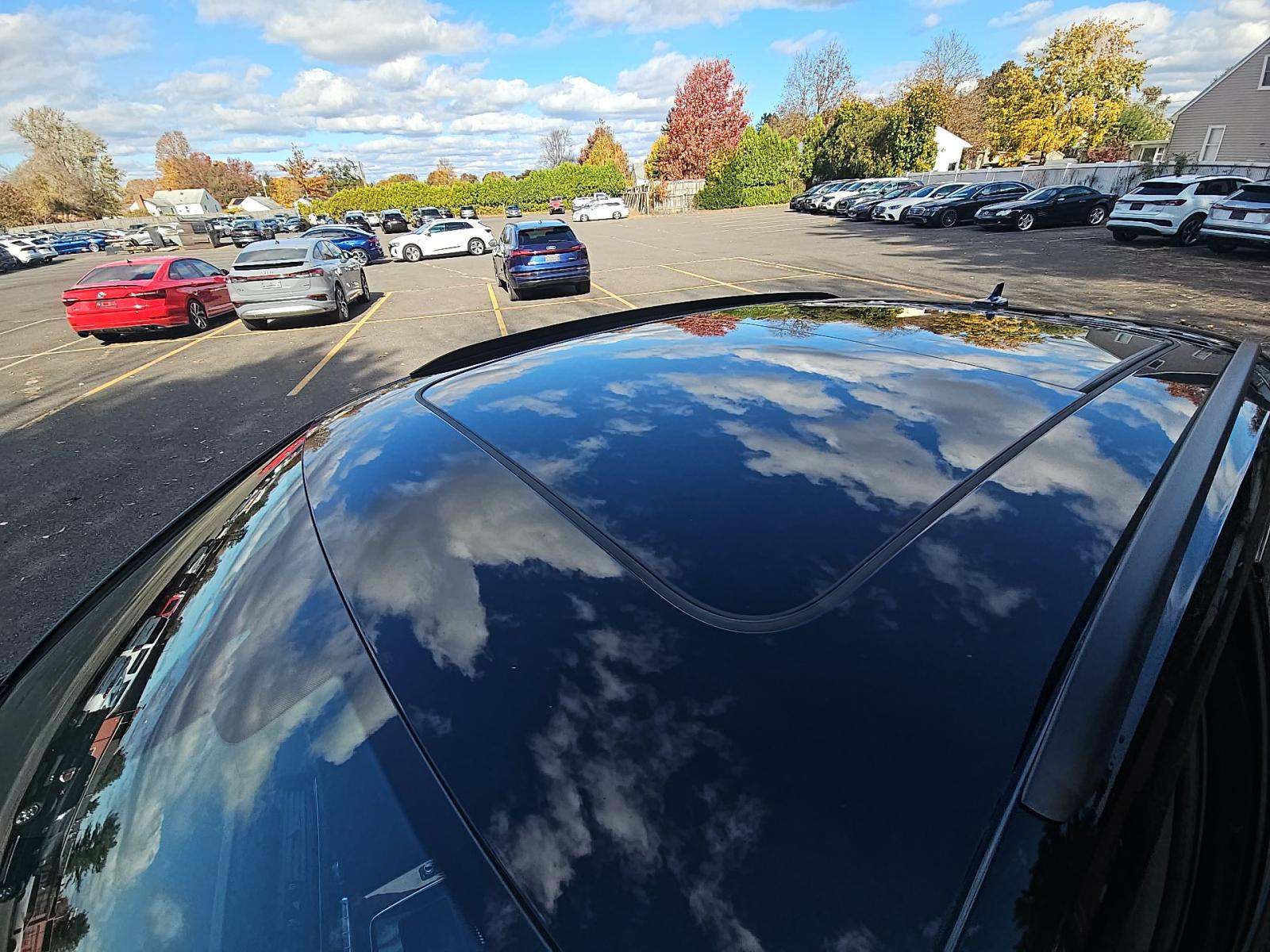 2024 Audi Q5 e Plug-In Hybrid S line Premium Plus AWD