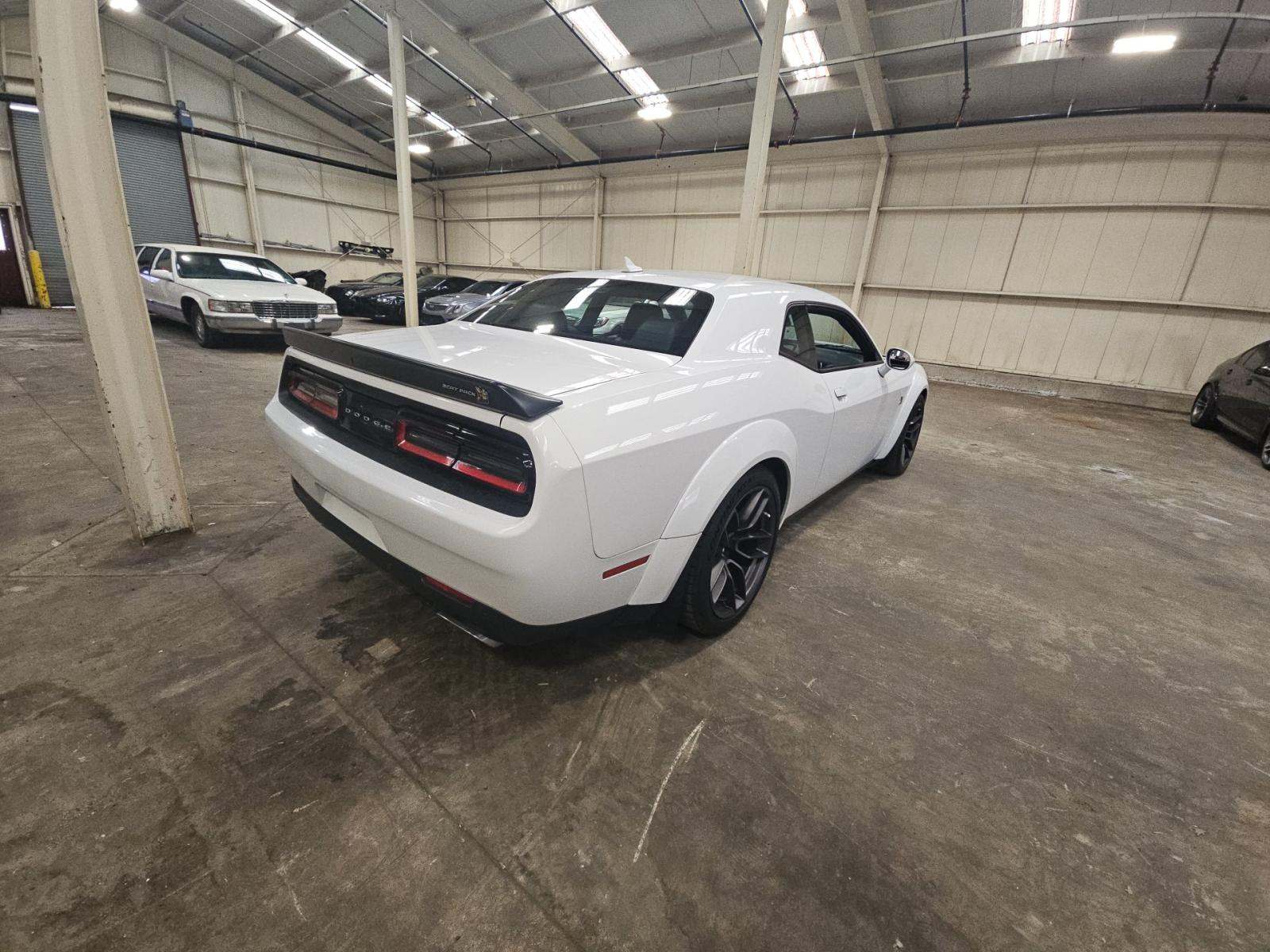 DODGE CHALLENGER - 3