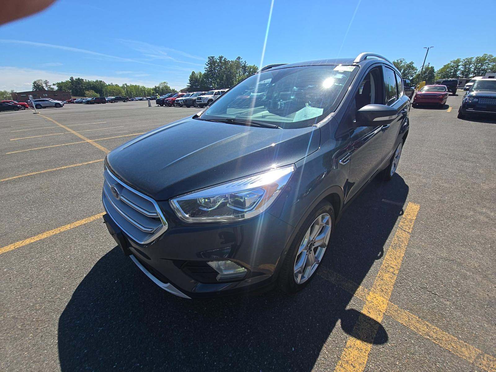 FORD ESCAPE - 1
