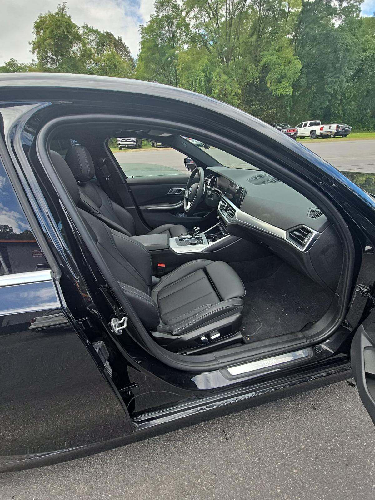 2022 BMW 3 Series 330i xDrive AWD