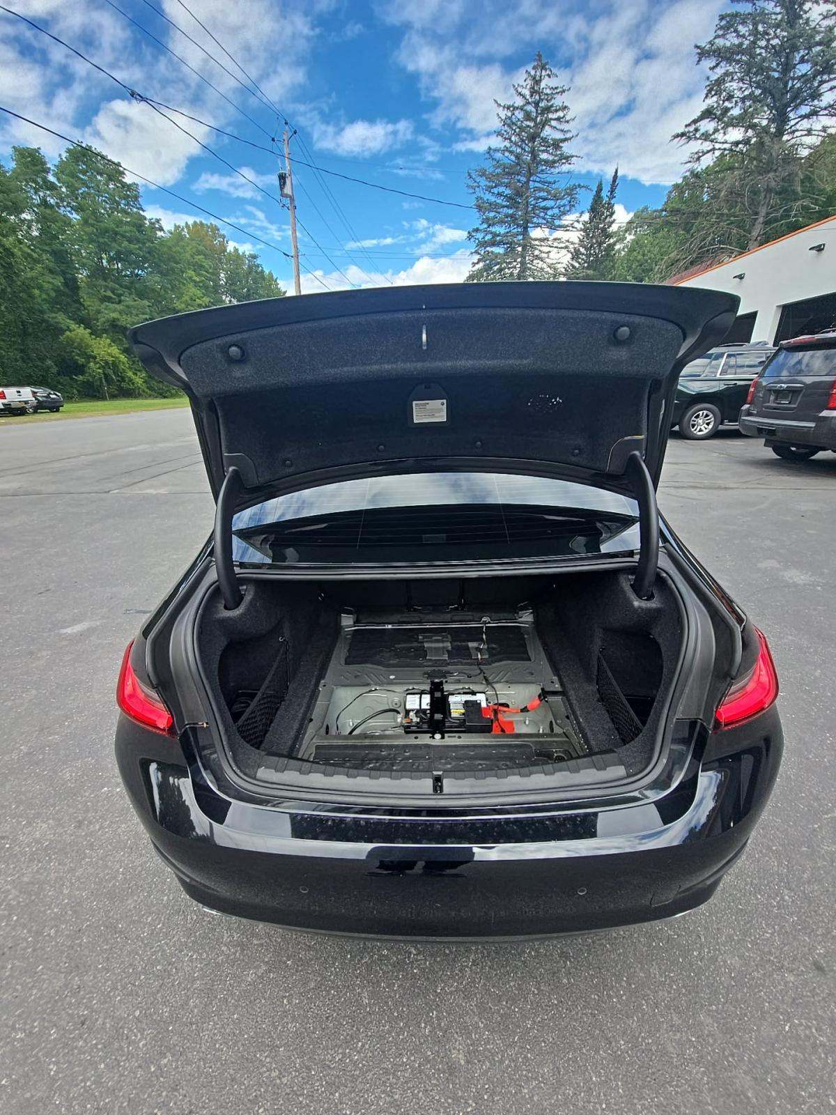 2022 BMW 3 Series 330i xDrive AWD