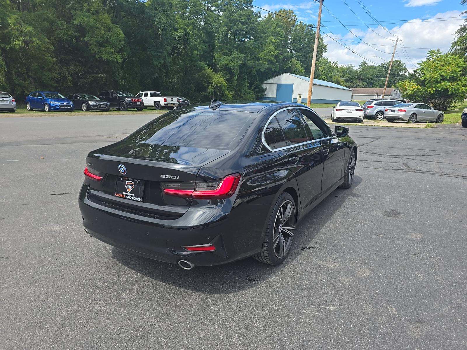 2022 BMW 3 Series 330i xDrive AWD