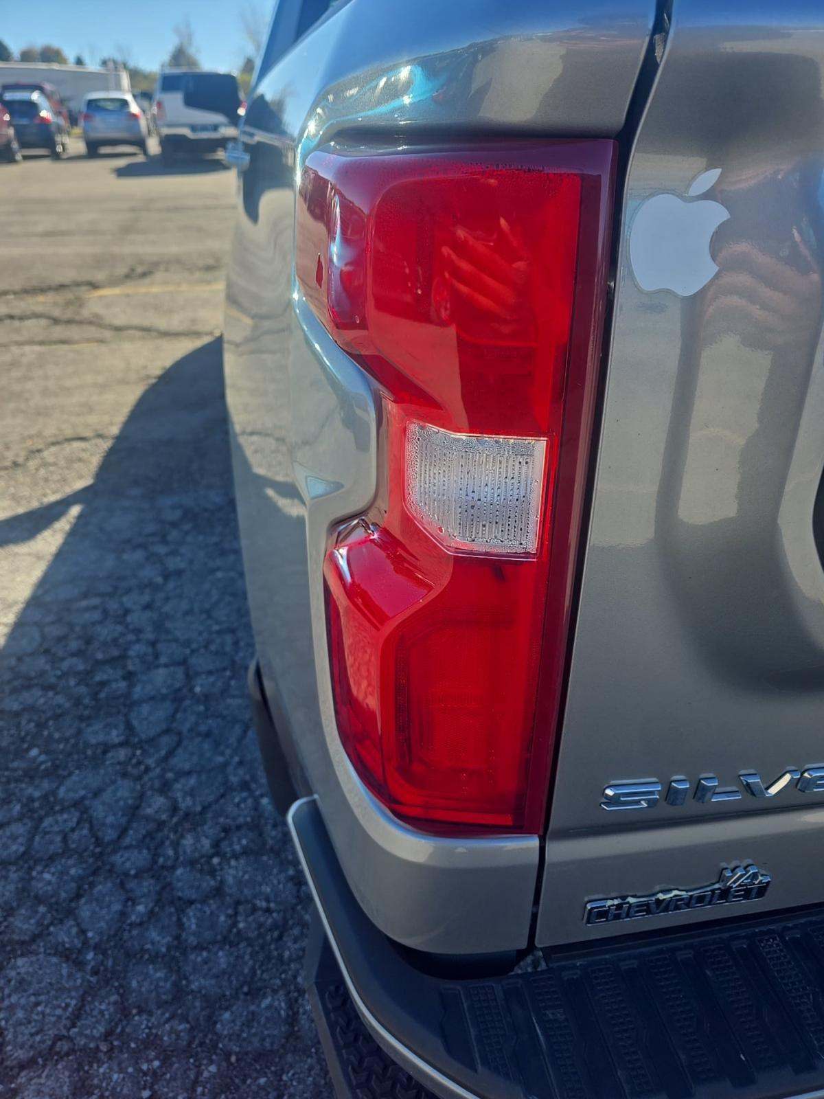 2023 Chevrolet Silverado 1500 RST AWD
