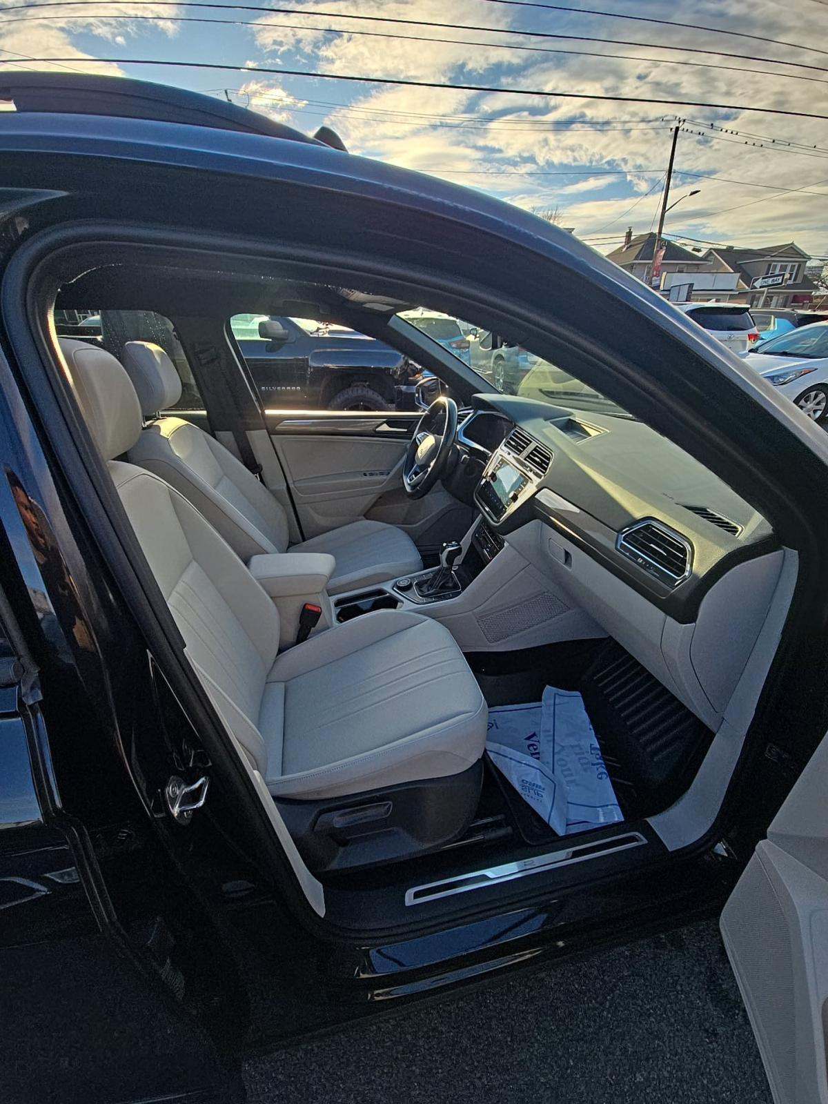 2023 Volkswagen Tiguan 2.0T SE R-Line Black AWD