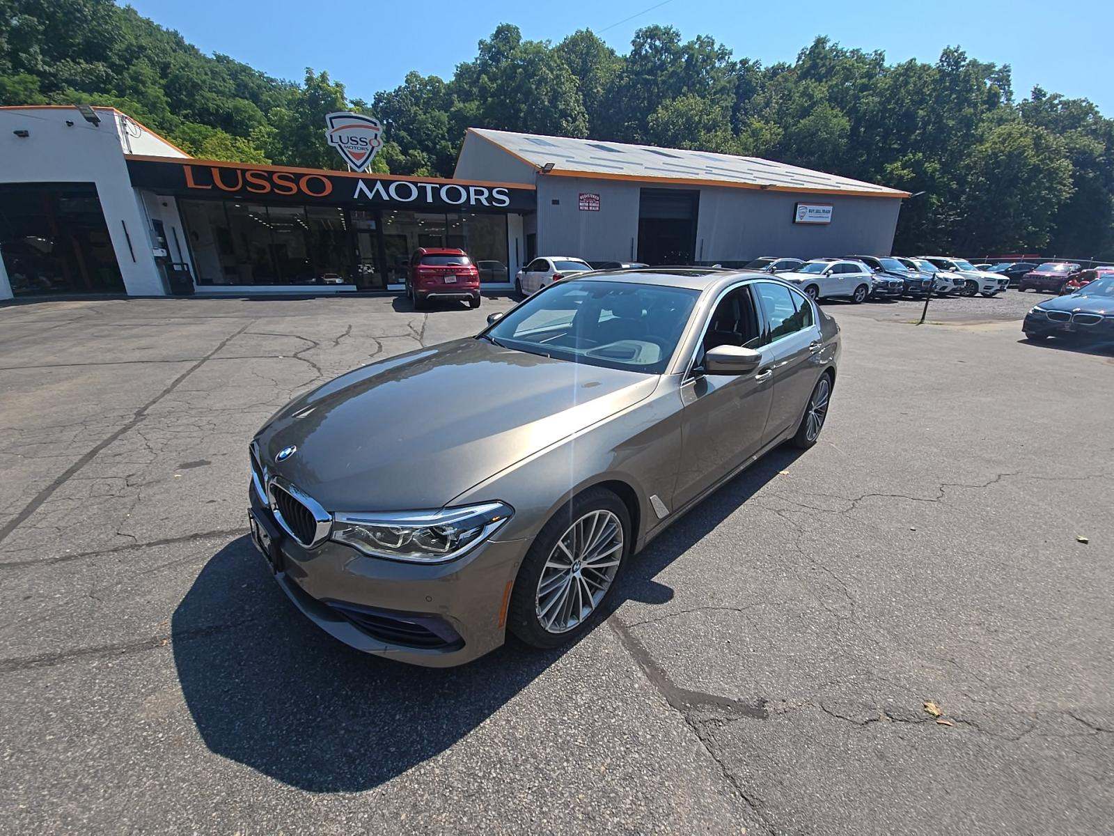 2017 BMW 5 Series 540i xDrive AWD