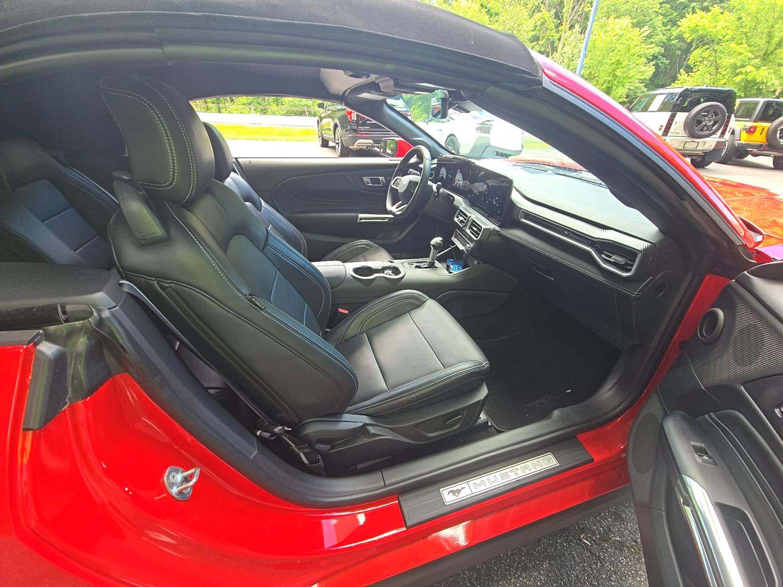 2025 Ford Mustang EcoBoost Premium RWD