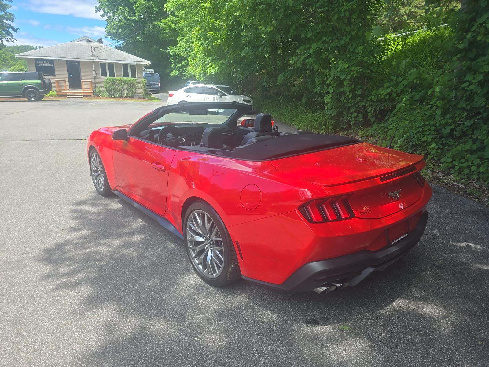 2025 Ford Mustang EcoBoost Premium RWD