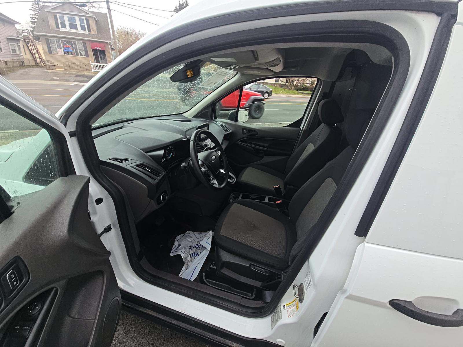FORD TRANSIT CONNECT - 6