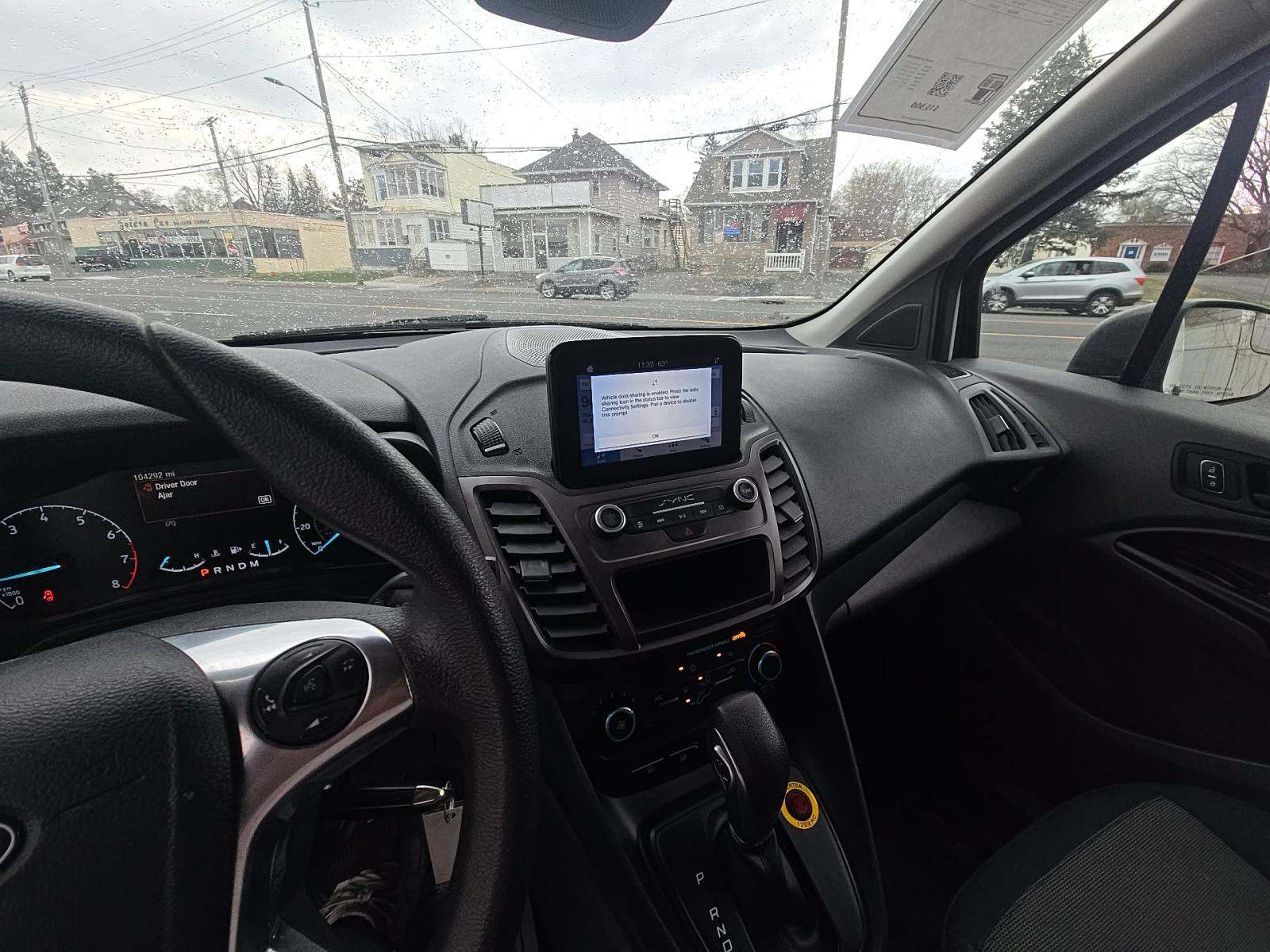 FORD TRANSIT CONNECT - 10