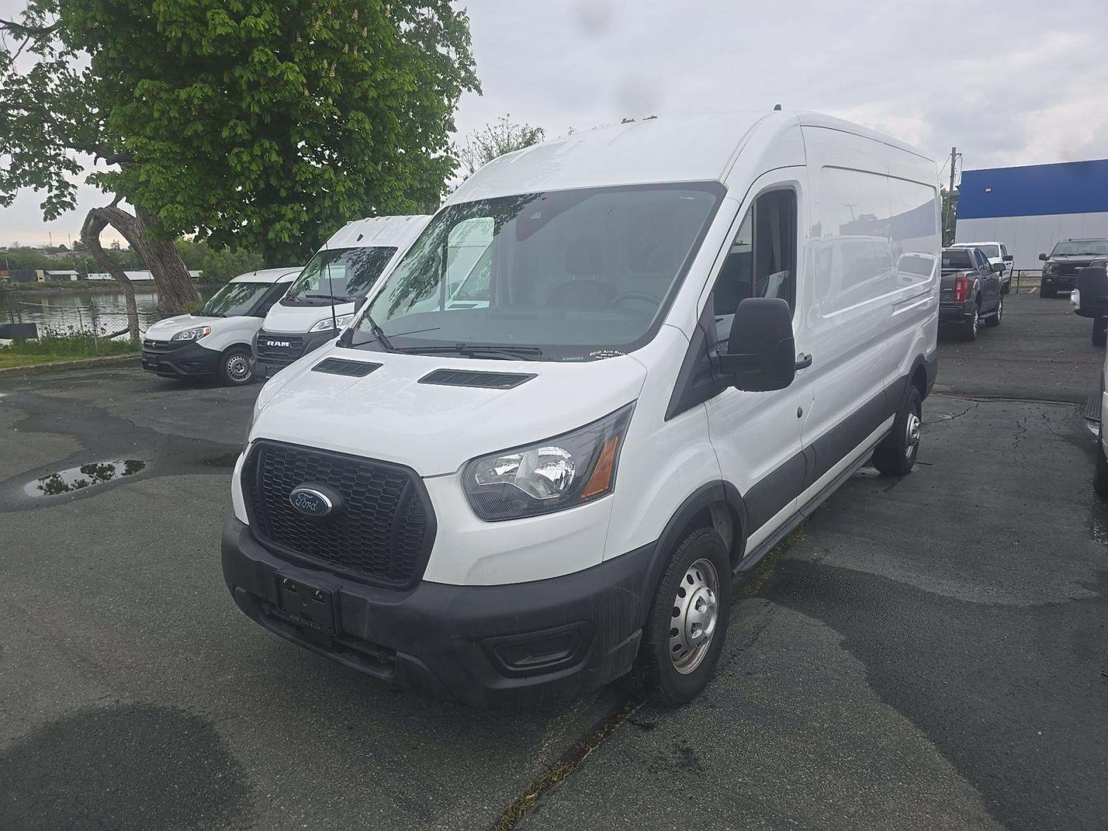 FORD TRANSIT 250 - 1